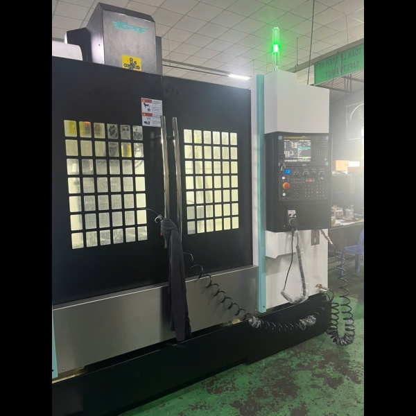 Máy phay CNC